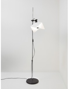 LAMPADA DA TERRA STILNOVO TRIEDRO FLOOR 2