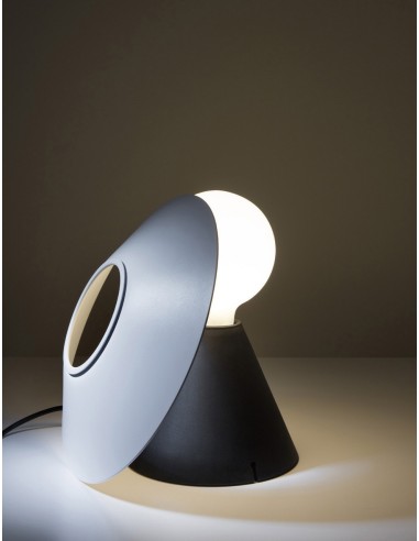 LAMPADA DA TAVOLO STILNOVO FANTE NERO / BIANCO