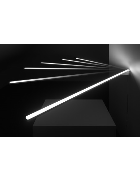 LAMPADA A PARETE STILNOVO XILEMA REGOLABILE BIANCO