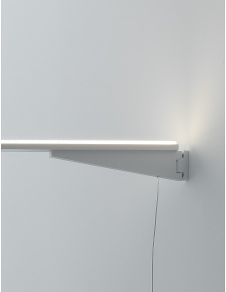 LAMPADA A PARETE STILNOVO XILEMA REGOLABILE ALLUMINIO LUCIDO